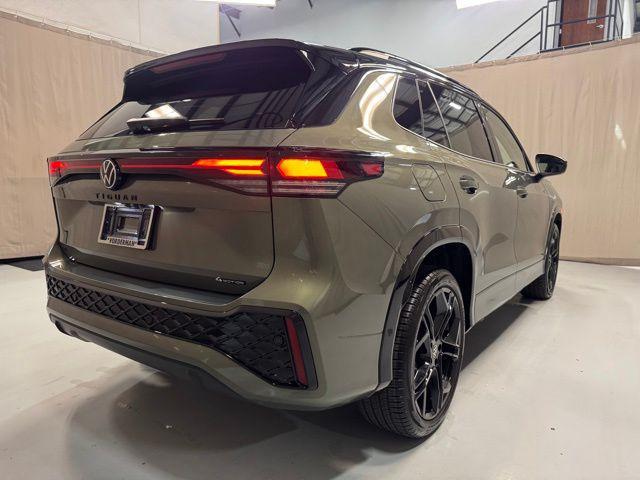 new 2026 Volkswagen Tiguan car, priced at $38,256