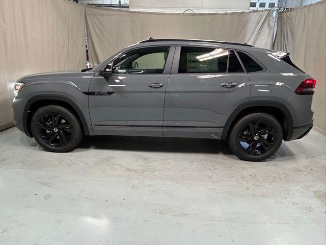 new 2026 Volkswagen Atlas Cross Sport car, priced at $49,801