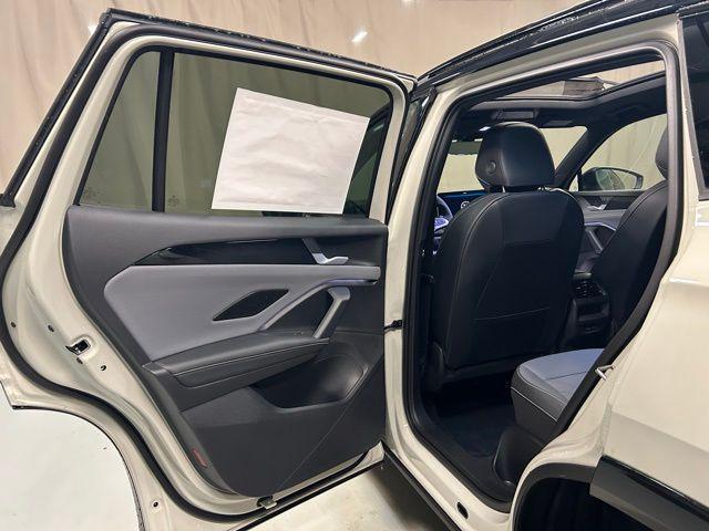 new 2026 Volkswagen Tiguan car, priced at $39,818