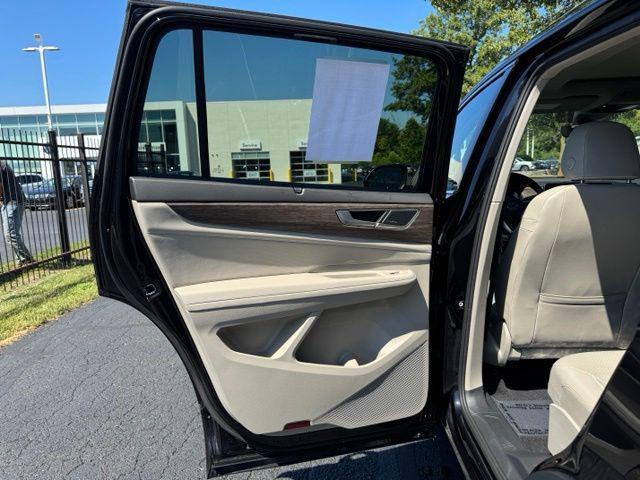 used 2024 Volkswagen Atlas car, priced at $38,553