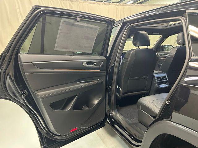 new 2026 Volkswagen Atlas Cross Sport car, priced at $49,364