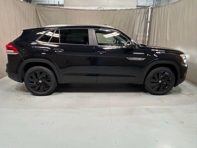 new 2026 Volkswagen Atlas Cross Sport car, priced at $44,906