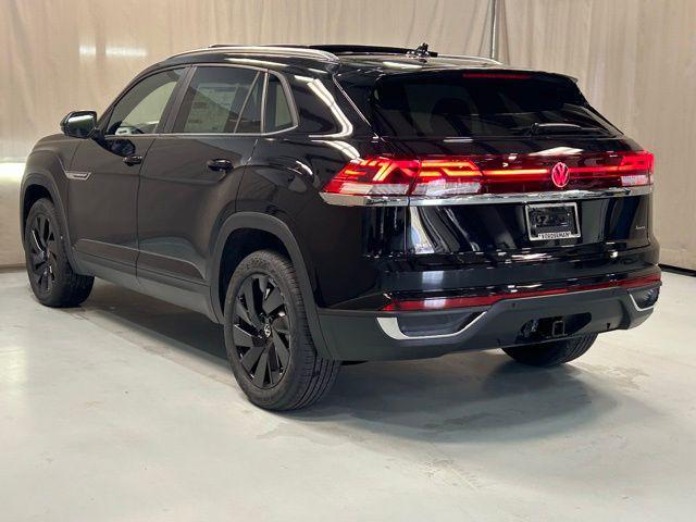 new 2026 Volkswagen Atlas Cross Sport car, priced at $44,906