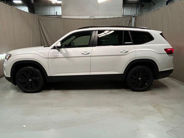 new 2026 Volkswagen Atlas car, priced at $45,419