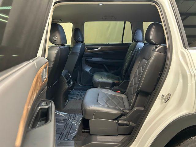 new 2026 Volkswagen Atlas car, priced at $45,419