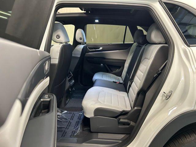 new 2026 Volkswagen Atlas Cross Sport car, priced at $51,188