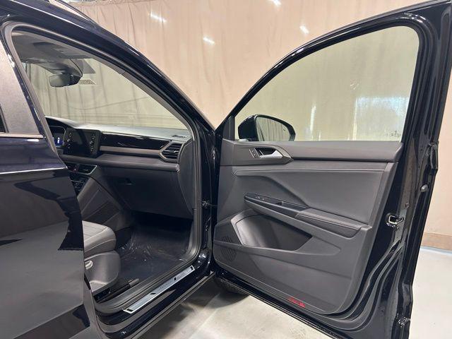 new 2026 Volkswagen Taos car, priced at $34,997