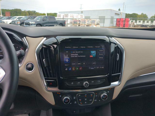 used 2023 Chevrolet Traverse car, priced at $35,318