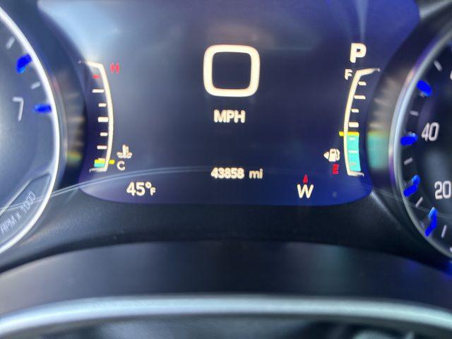 used 2025 Chrysler Pacifica car, priced at $29,664