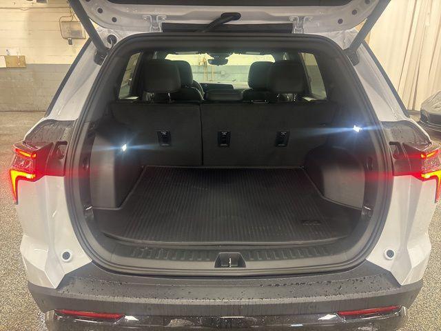 new 2026 Chevrolet Equinox car, priced at $38,319