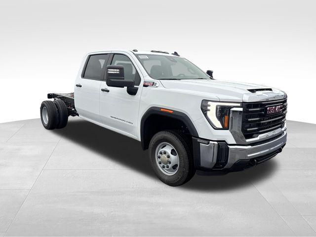new 2026 GMC Sierra 3500 car, priced at $65,390