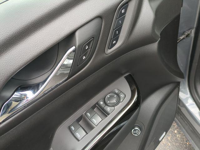 used 2021 GMC Acadia car, priced at $29,127
