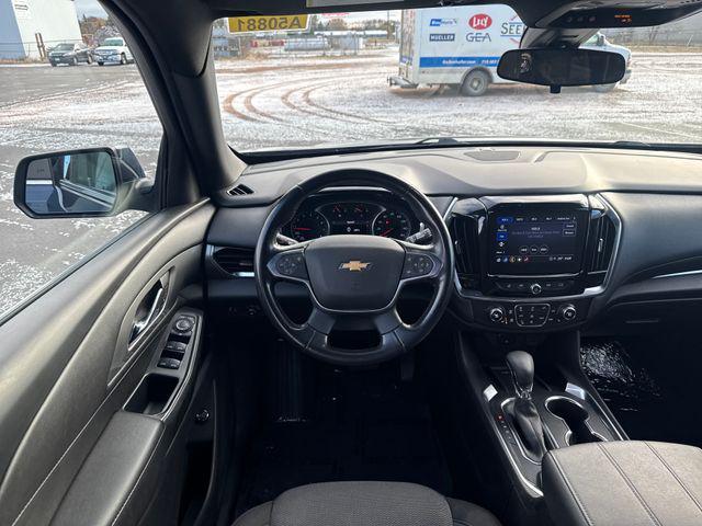 used 2022 Chevrolet Traverse car, priced at $23,820