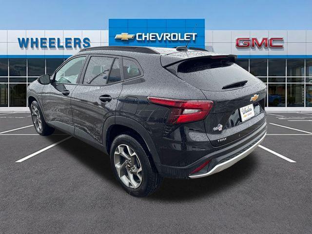used 2025 Chevrolet Trax car, priced at $19,998