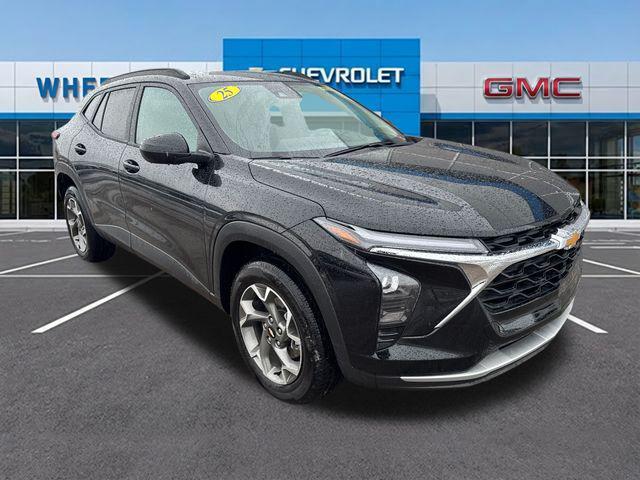 used 2025 Chevrolet Trax car, priced at $19,998