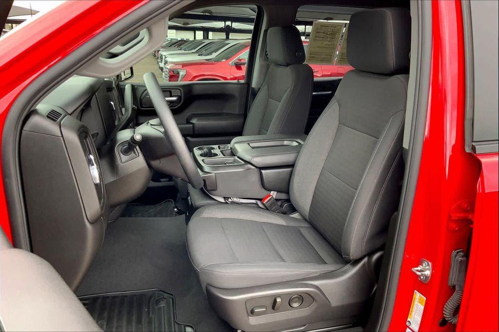 used 2025 GMC Sierra 1500 car, priced at $34,861