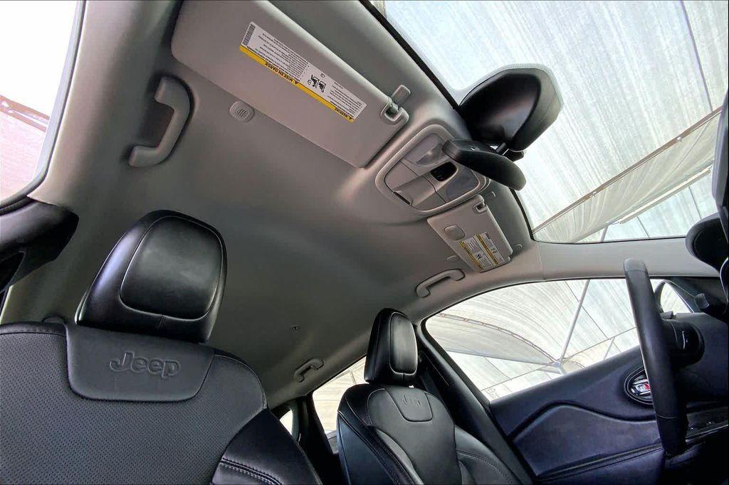 used 2023 Jeep Cherokee car, priced at $20,813