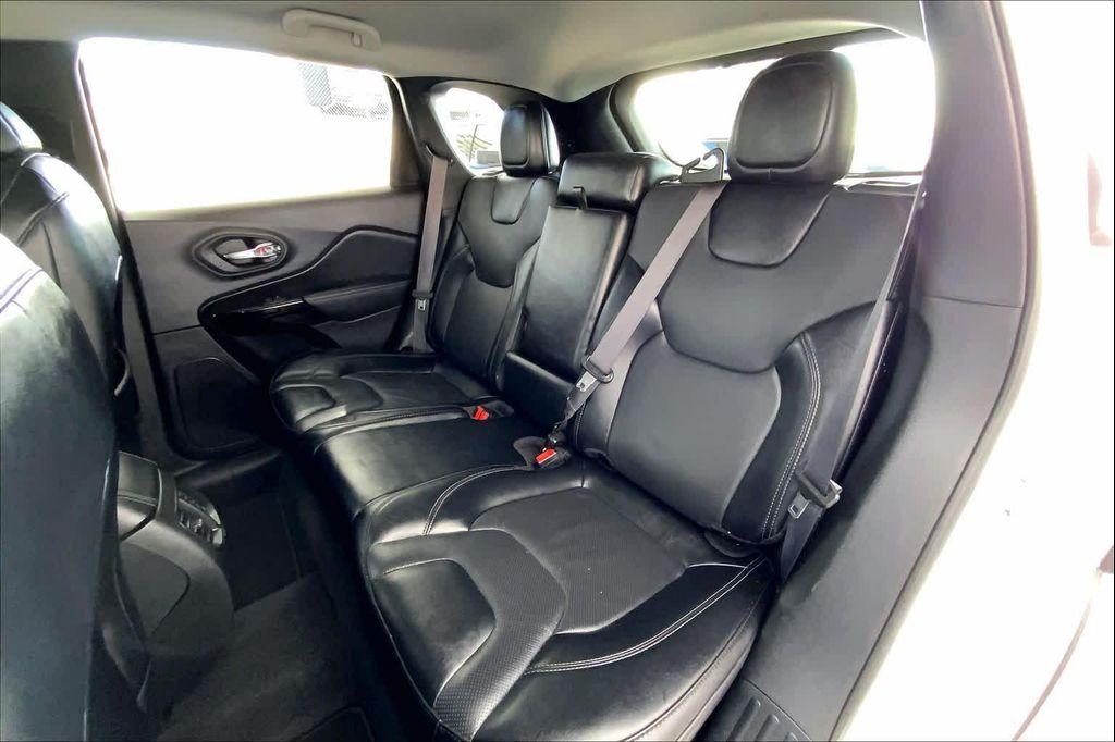 used 2023 Jeep Cherokee car, priced at $20,813