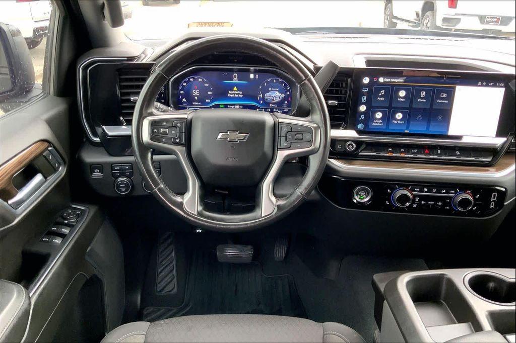 used 2022 Chevrolet Silverado 1500 car, priced at $43,642