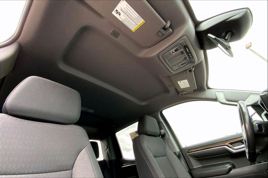 used 2022 Chevrolet Silverado 1500 car, priced at $43,642
