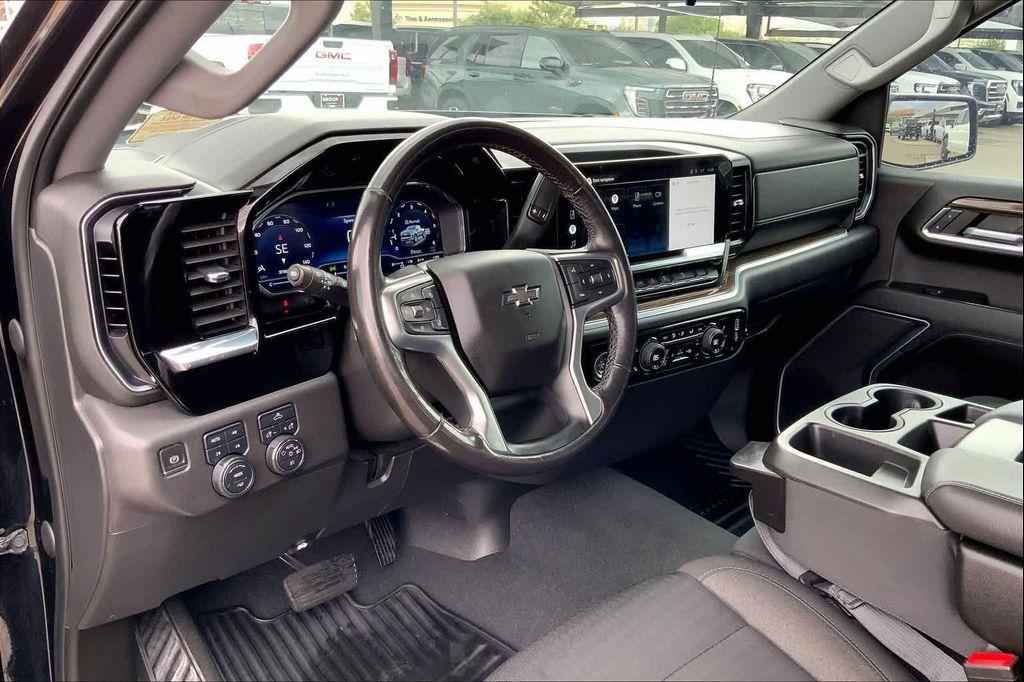 used 2022 Chevrolet Silverado 1500 car, priced at $43,642