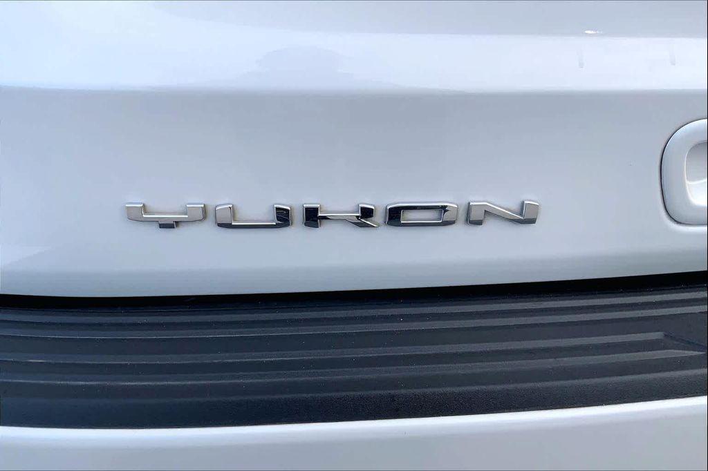 used 2023 GMC Yukon XL car