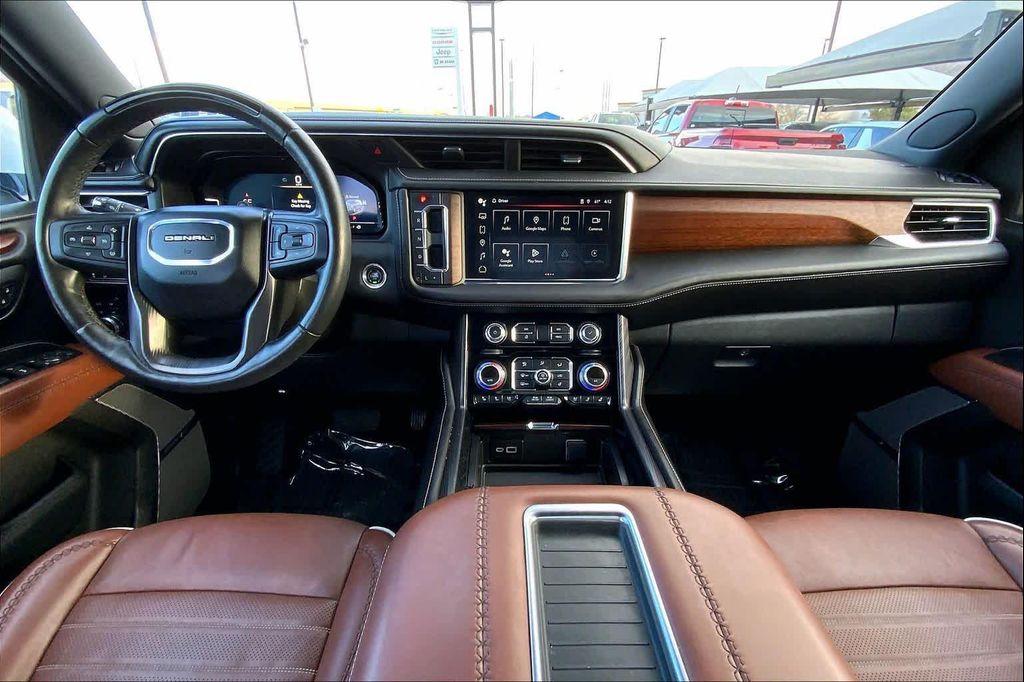 used 2023 GMC Yukon XL car