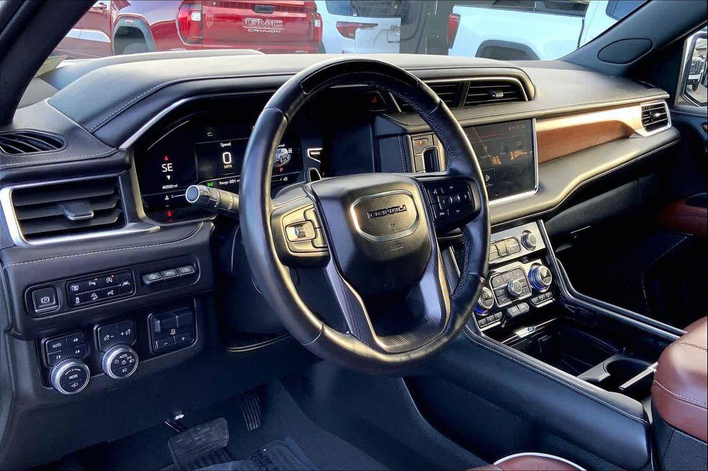 used 2023 GMC Yukon XL car