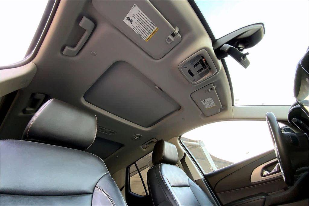 used 2020 Chevrolet Traverse car, priced at $21,463