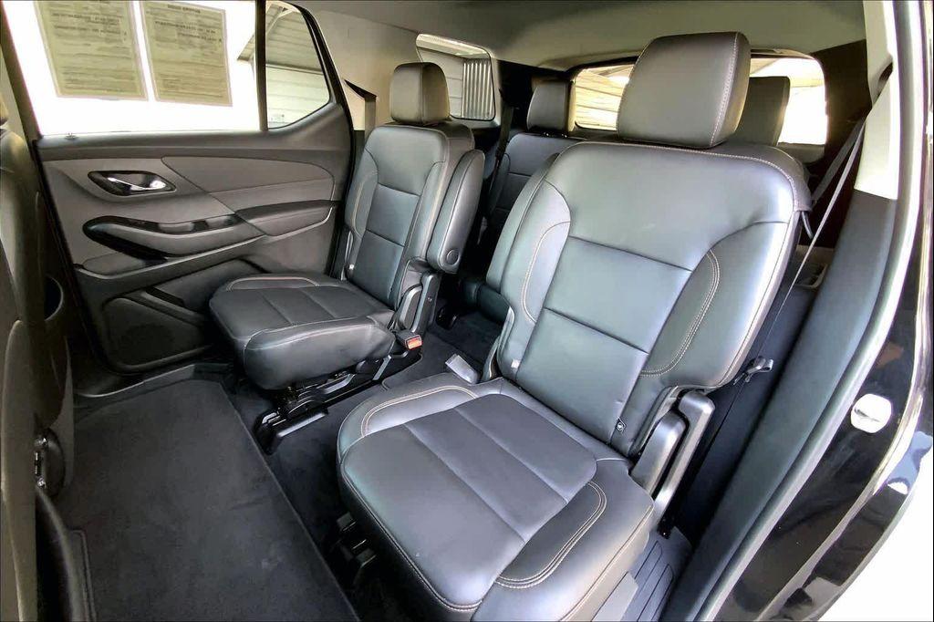 used 2020 Chevrolet Traverse car, priced at $21,463