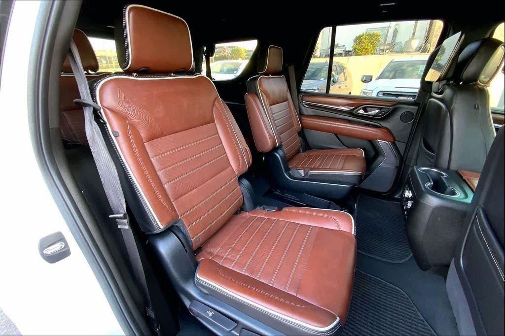 used 2024 GMC Yukon car, priced at $79,982