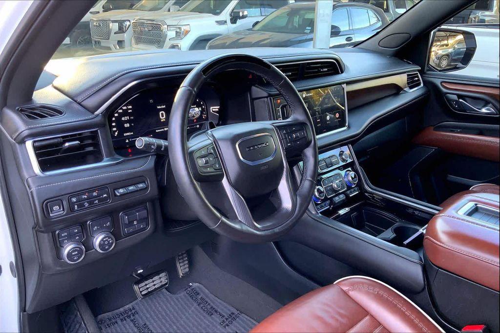 used 2024 GMC Yukon car, priced at $79,982