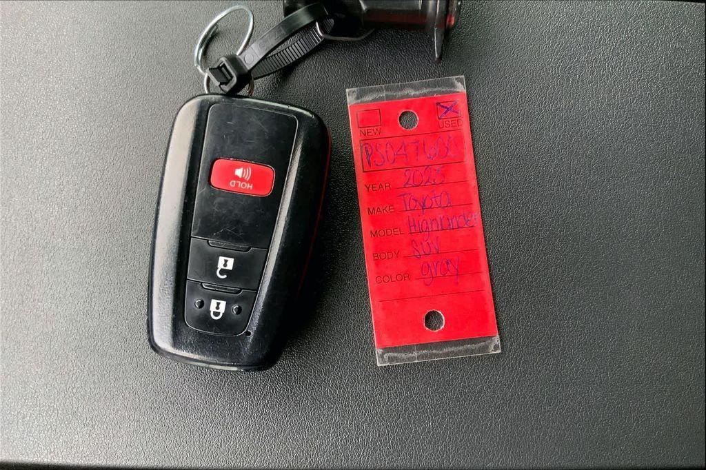 used 2023 Toyota Highlander car, priced at $33,723