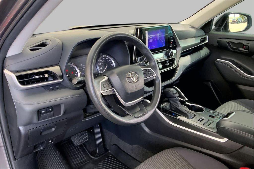 used 2023 Toyota Highlander car, priced at $33,723