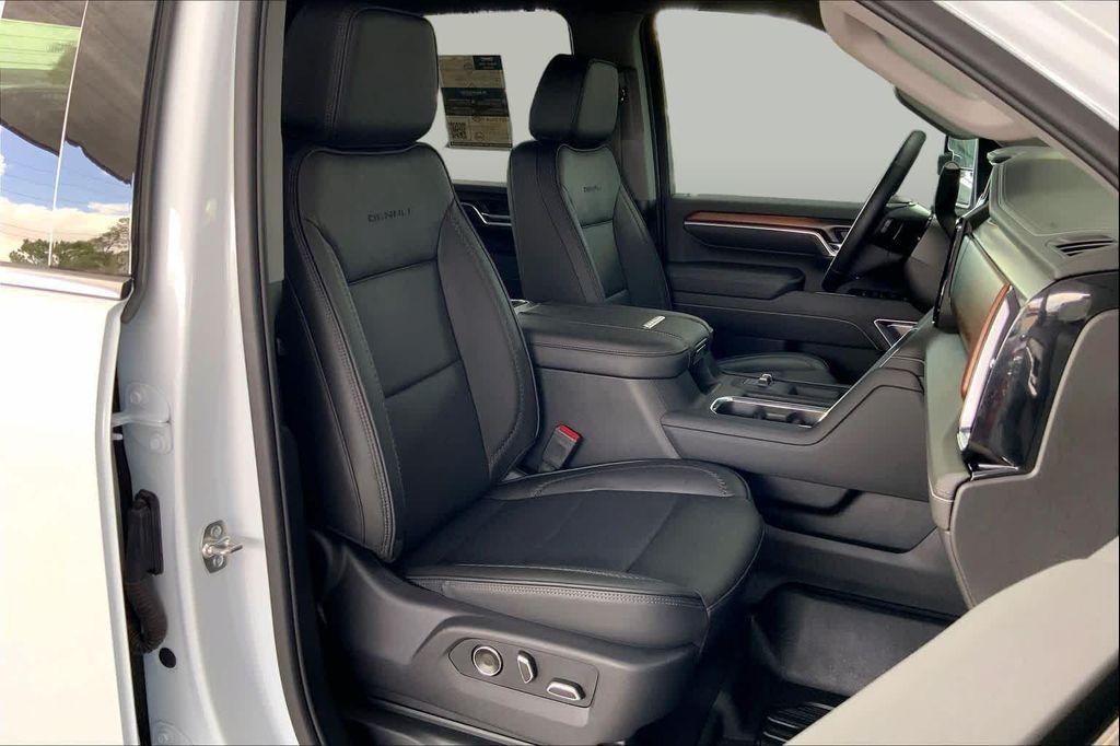 used 2026 GMC Sierra 2500 car, priced at $83,207