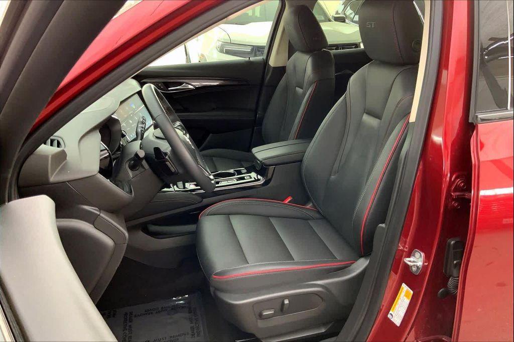 used 2023 Buick Envision car, priced at $25,592