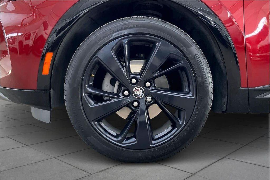 used 2023 Buick Envision car, priced at $25,592