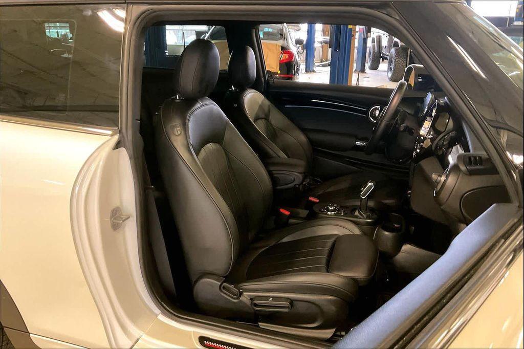 used 2023 MINI Hardtop car, priced at $32,589