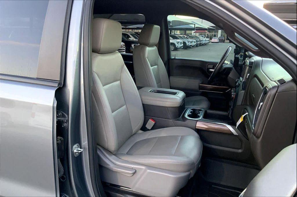 used 2021 Chevrolet Silverado 1500 car, priced at $35,284