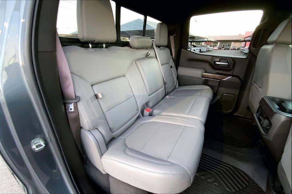 used 2021 Chevrolet Silverado 1500 car, priced at $35,284