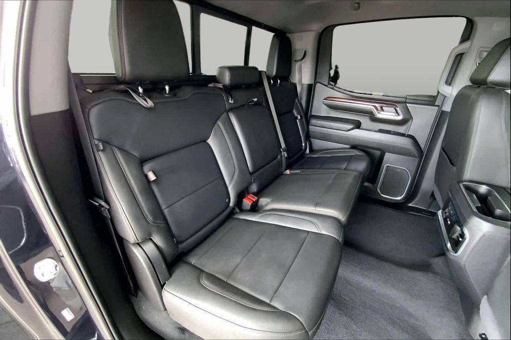 used 2022 GMC Sierra 1500 car, priced at $39,716