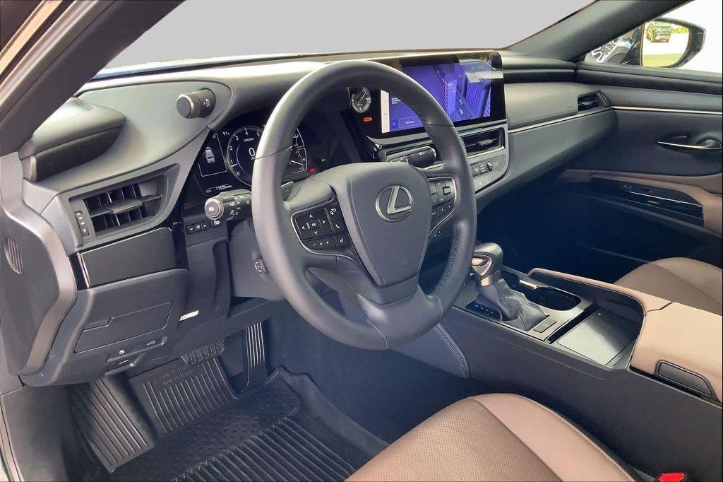 used 2025 Lexus ES 350 car, priced at $45,223