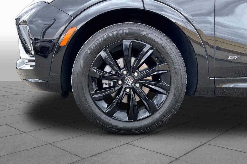 used 2025 Buick Envista car, priced at $26,418