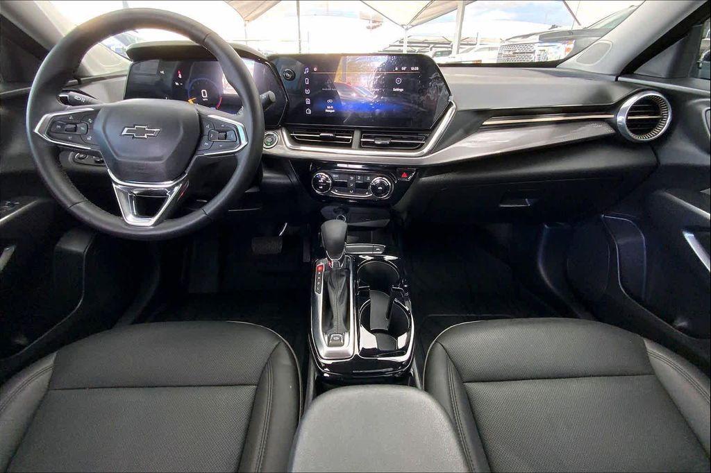 used 2025 Chevrolet Trax car, priced at $24,982