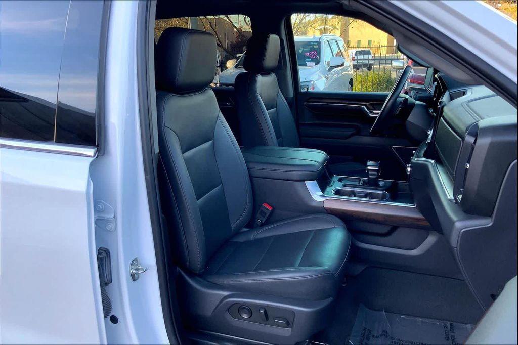 used 2023 GMC Sierra 1500 car, priced at $49,982