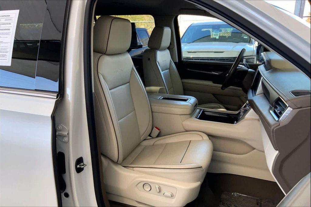 used 2021 GMC Yukon XL car, priced at $49,982