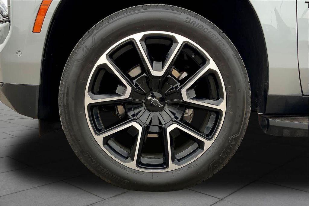 used 2025 Chevrolet Tahoe car, priced at $75,189