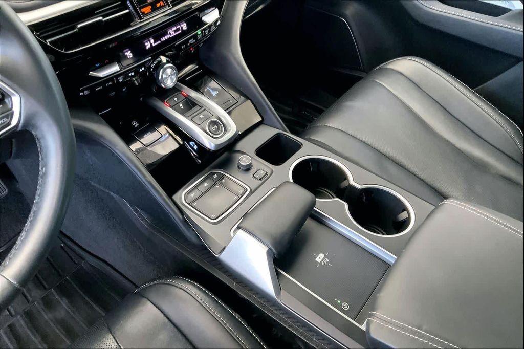 used 2023 Acura MDX car, priced at $36,786