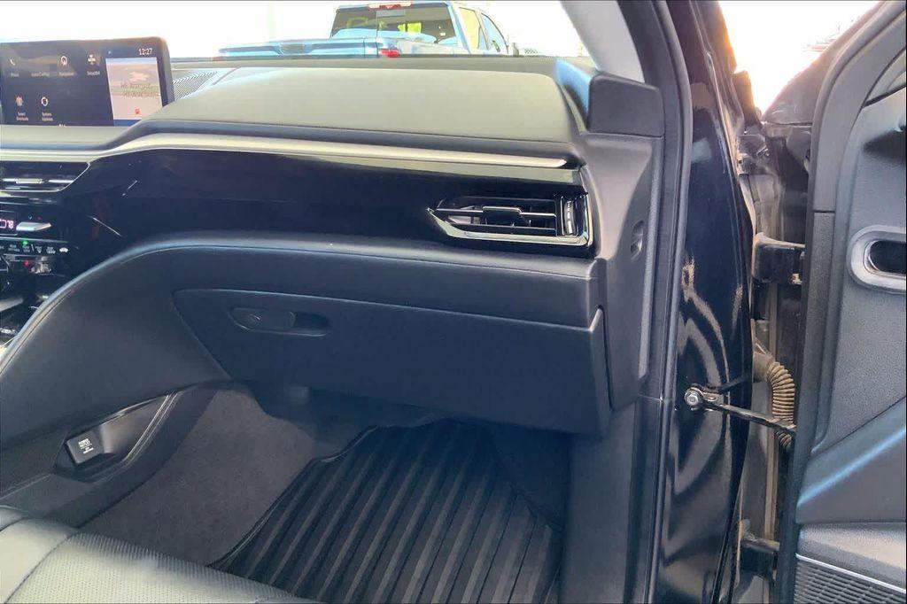 used 2023 Acura MDX car, priced at $36,786