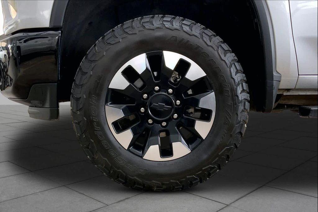 used 2020 Chevrolet Silverado 2500 car, priced at $34,463